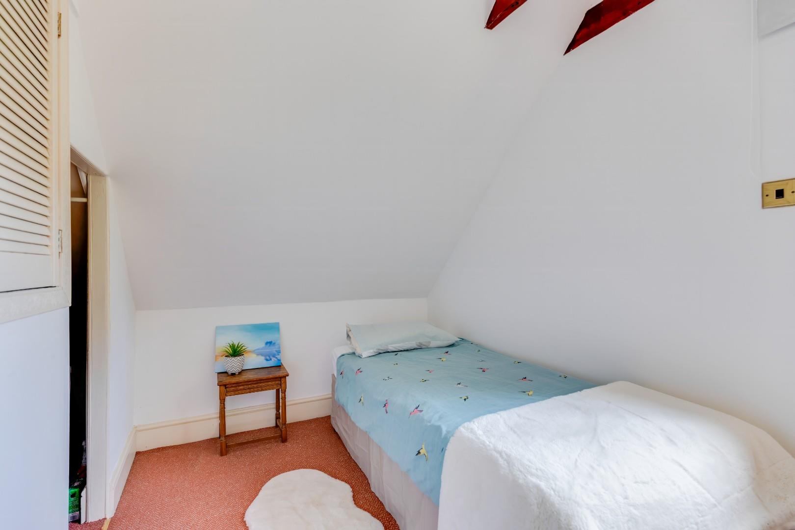 Esgaroth Parc, Llantrisant, Pontyclun CF72 8LQ